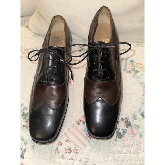VINTAGE SALVATORE FERRAGAMO 2 TONE LEATHER OXFORDS LACE UP SHOES 7.5N - Picture 3 of 7